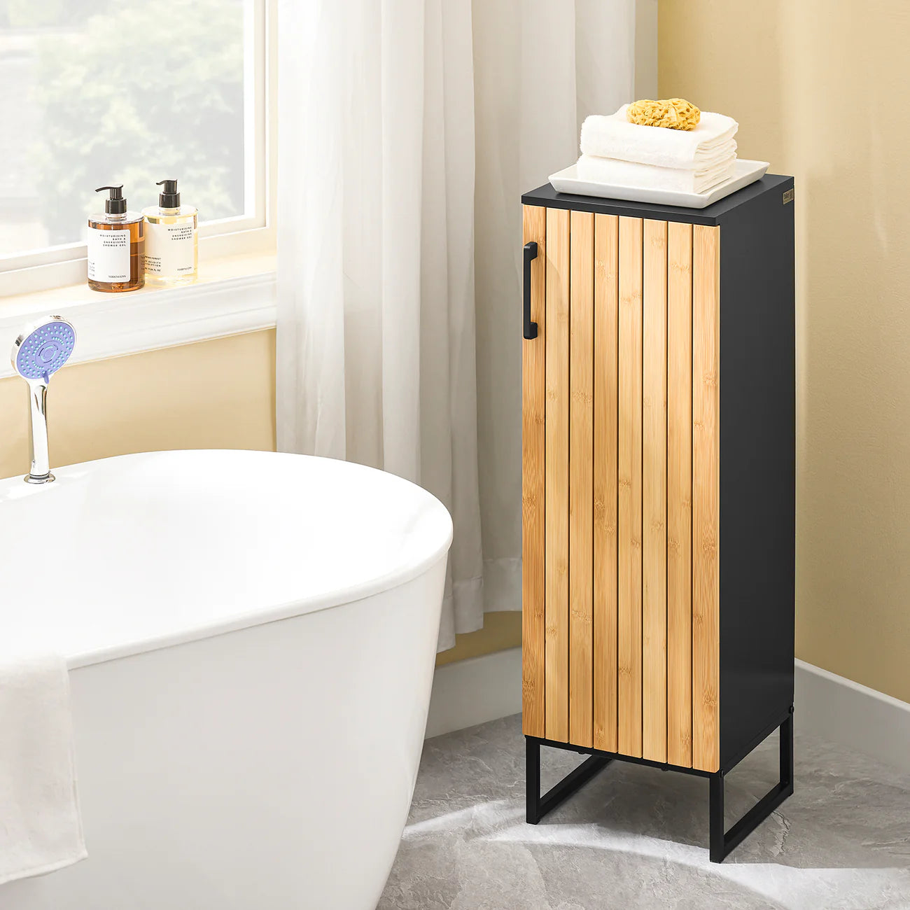 Slankt Badeværelsesskab   Bambusdesign  30   30   90